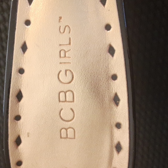 Shoes - Picture 3 of 3